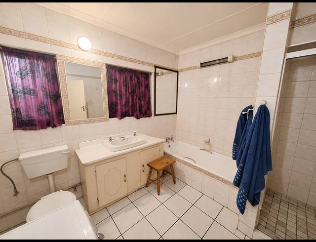 3 BEDROOM HOUSE FOR SALE IN VANDERBIJLPARK SE 1